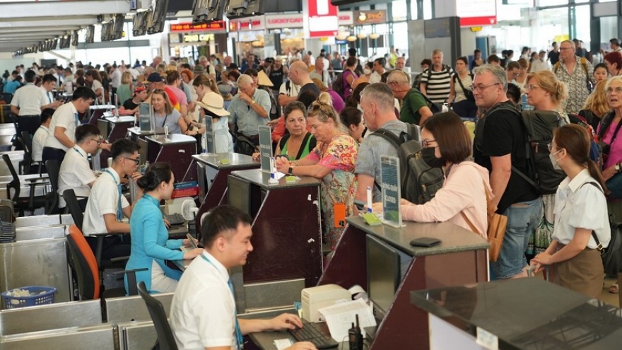 Vietnam Airlines Group puts up 3.5 million tickets for early sale for Tet 2026